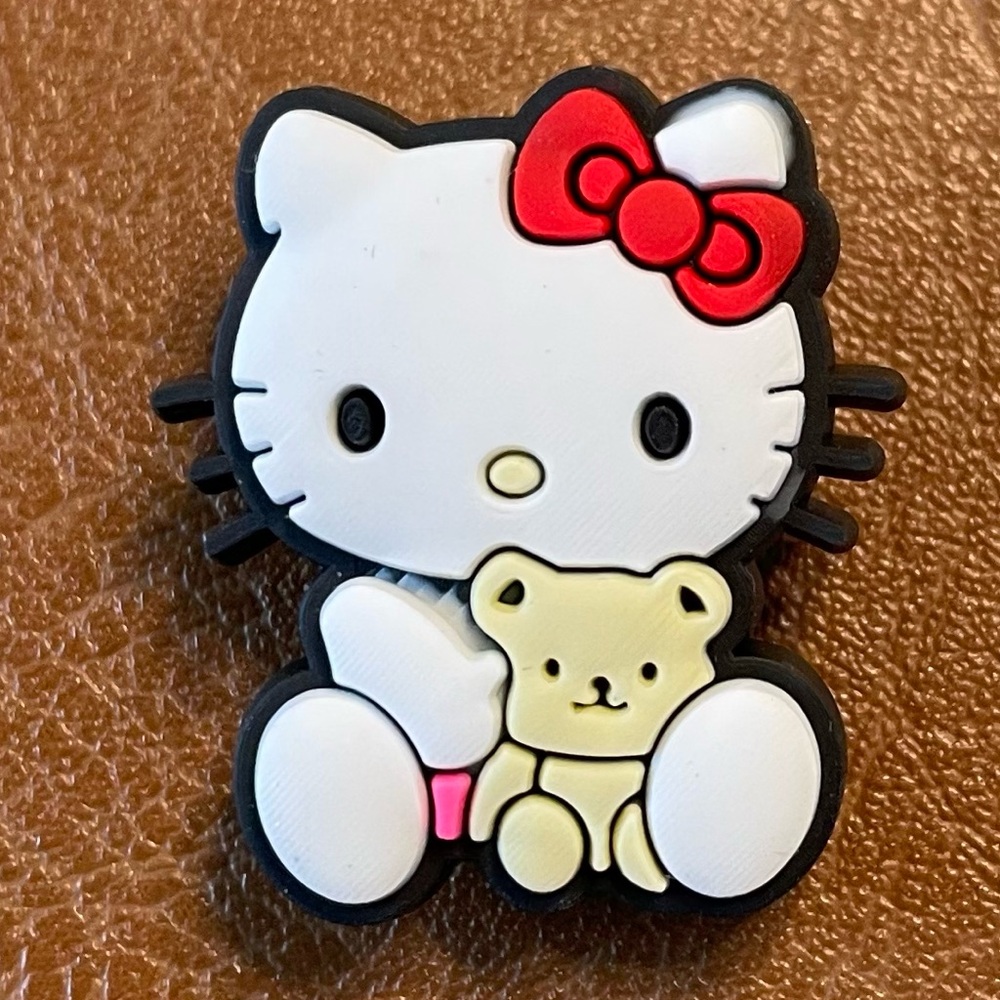 Hello Kitty With Bear Croc Charm - Picture 3 of 4